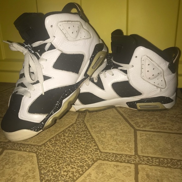 KIDS JORDAN OREO6’s - Picture 1 of 4